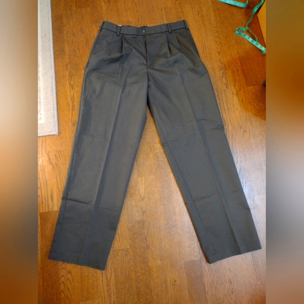 Men's Dockers Green Khakis 32x32